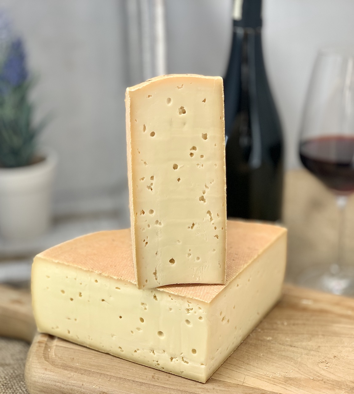 AAREWASSER - Schweizer Schnittkäse aus dem Berner Oberland